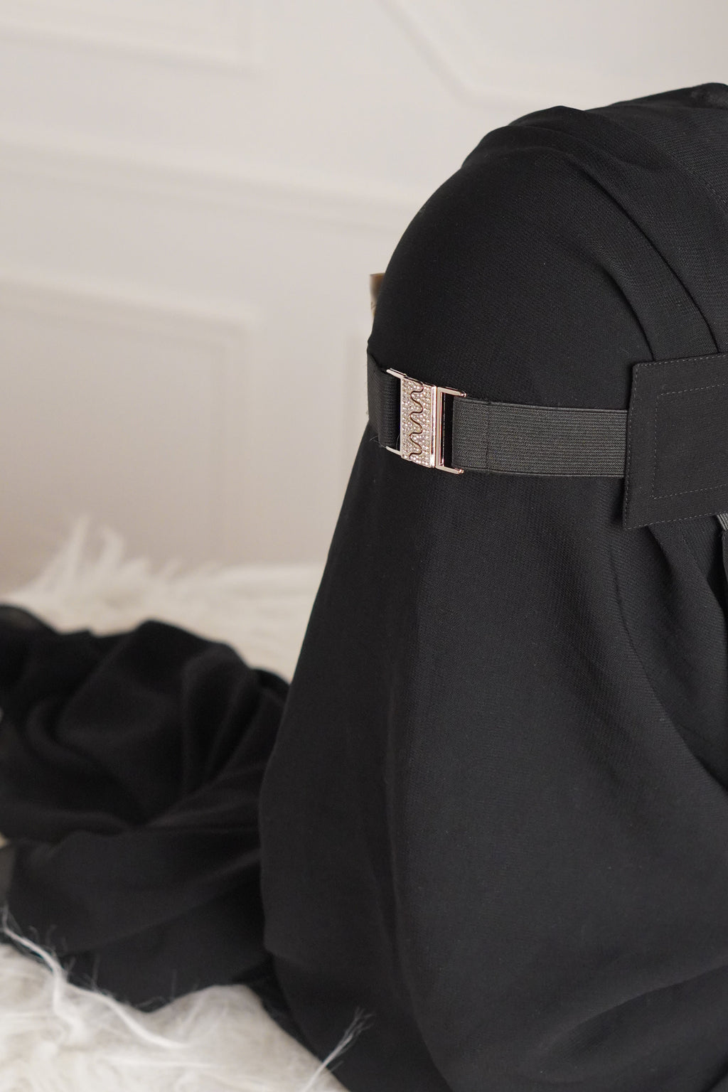 BUCKLE NIQAAB