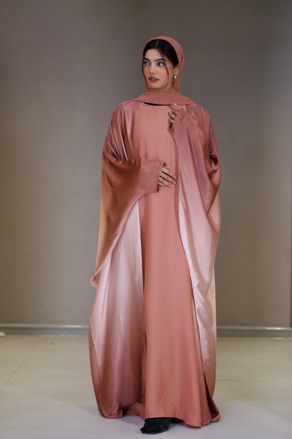 Amelia Ombre Abayah - Aurora