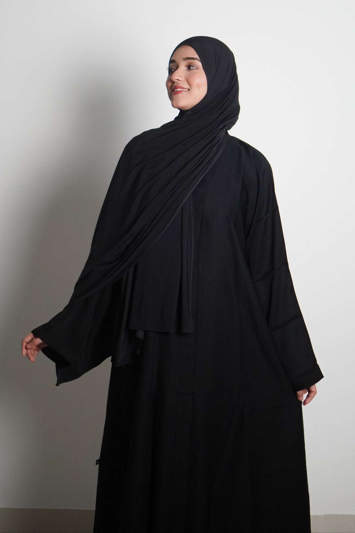 Classic Black Abayah 2.0