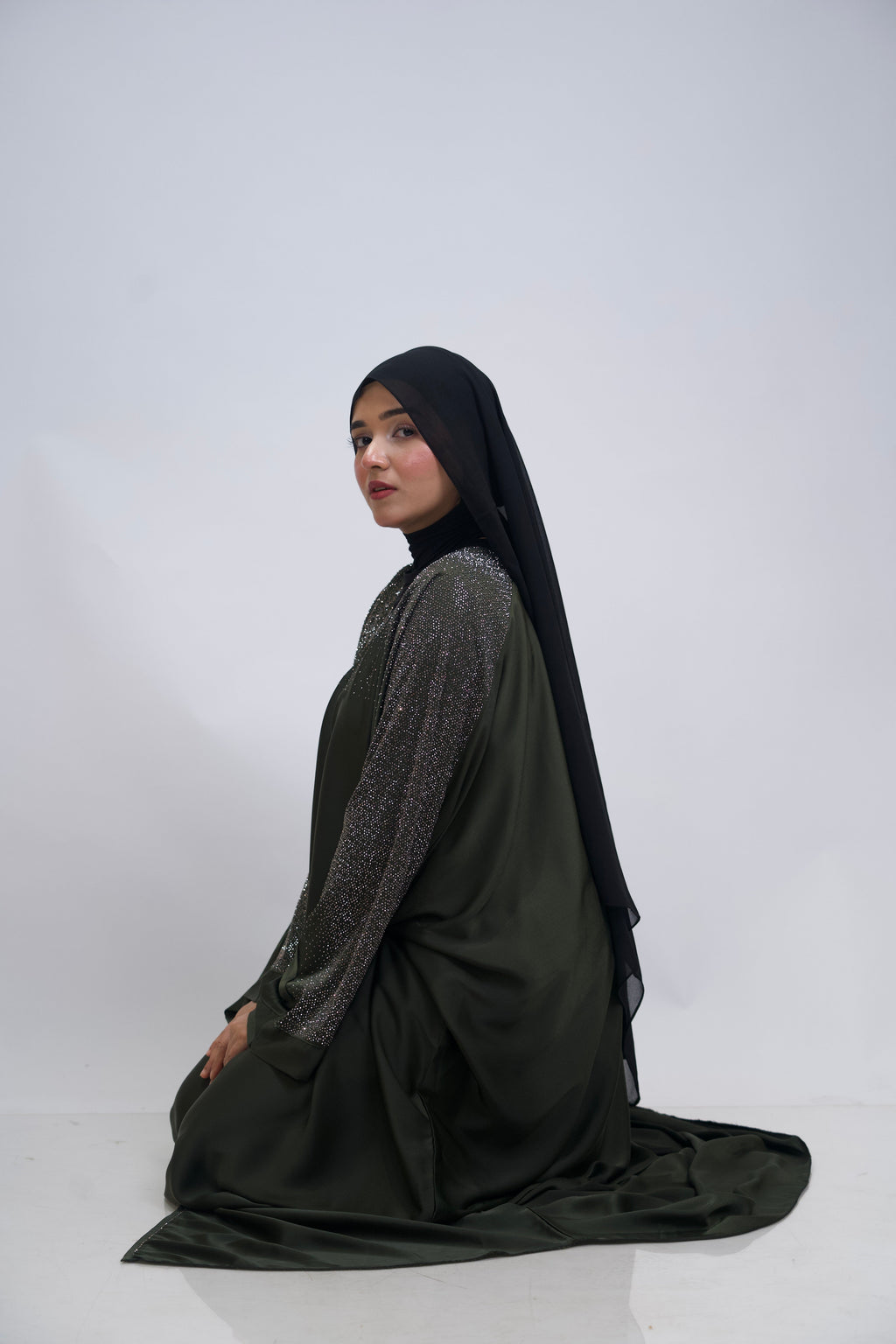 Nurgul Abayah - Zaytoon