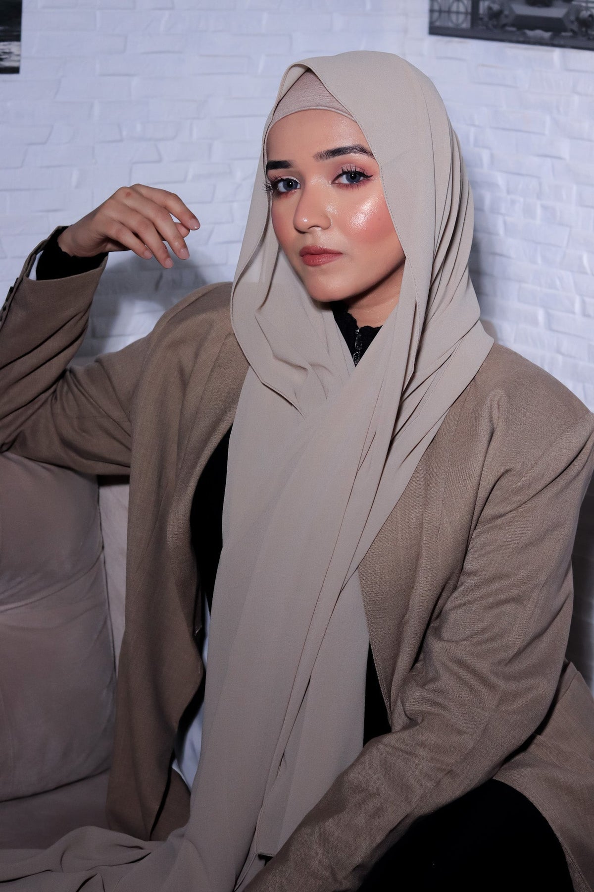 MAGNETIC HIJAB - BEIGE