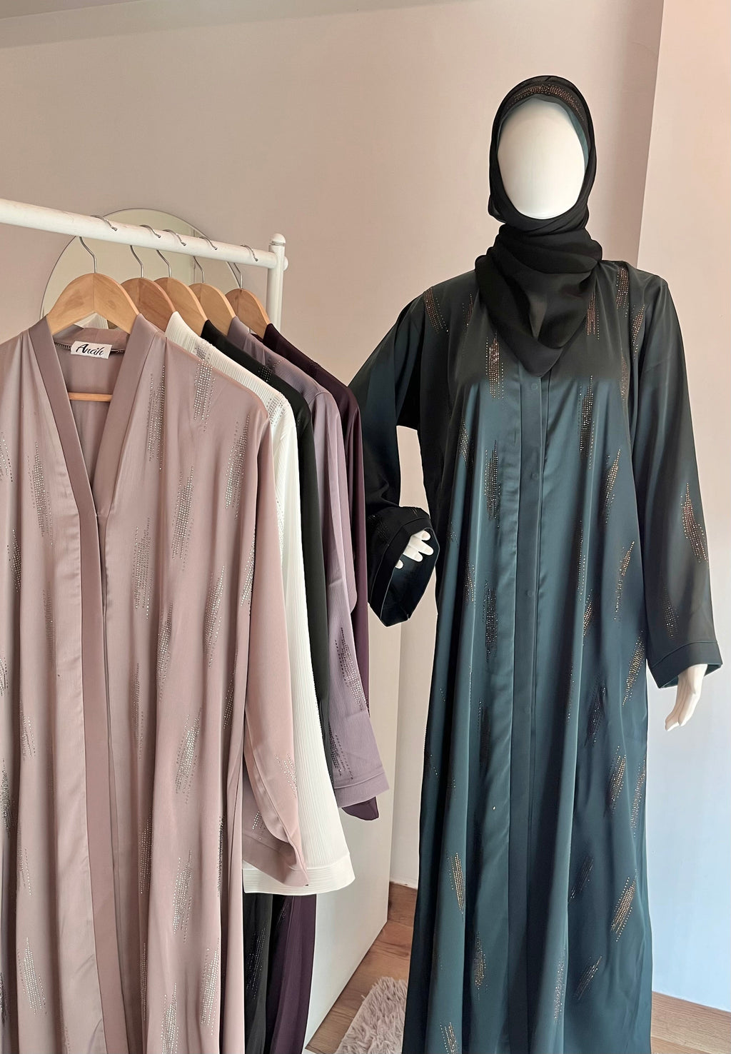 MAHERAH ABAYAH  - 15 SHADES